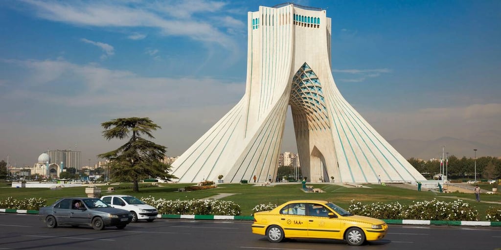 Snapp Vs Tapsi: Best Ride-Hailing Service In Iran 4 Tehran'S Iconic Encounter