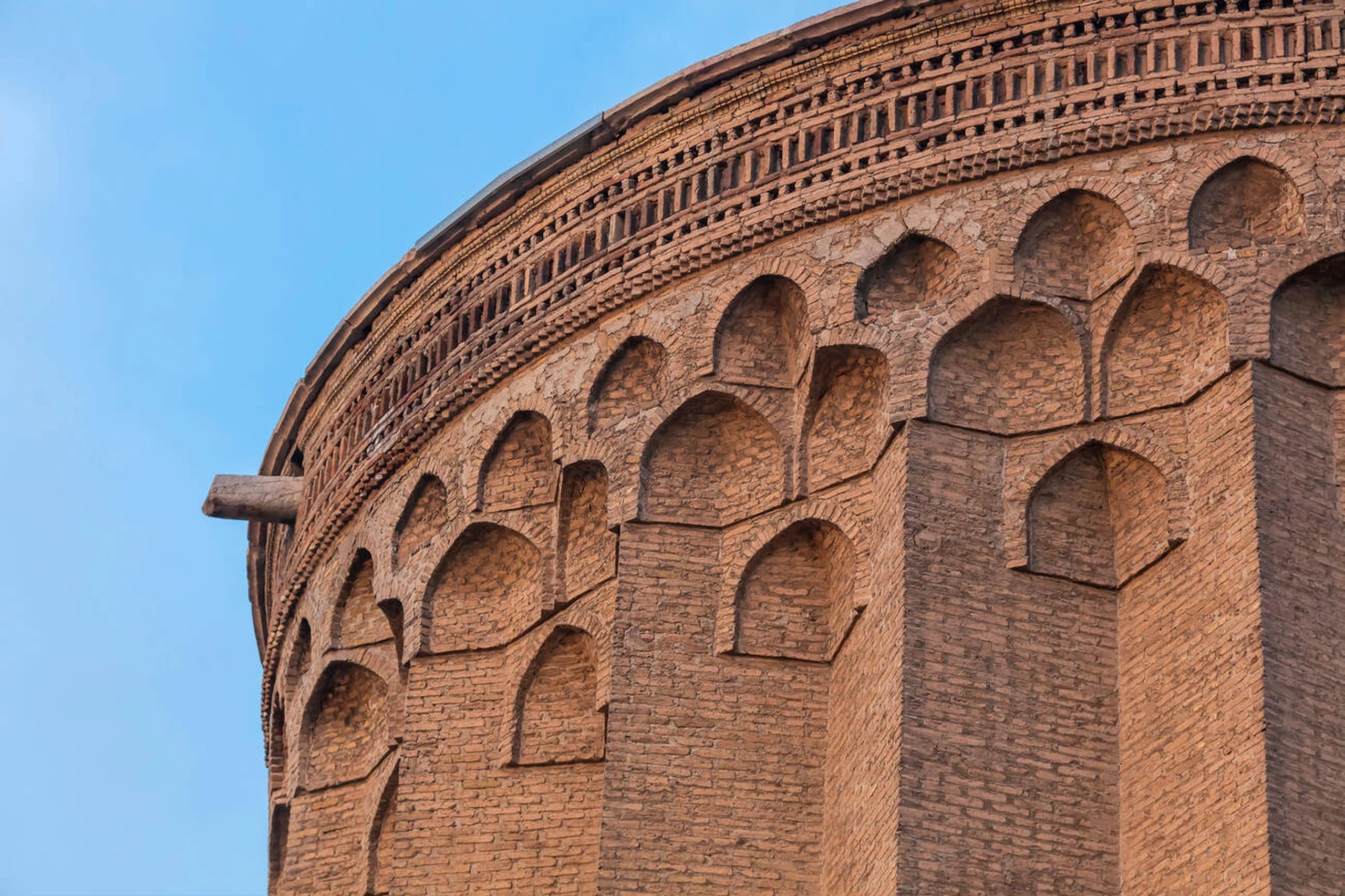 Tughrul Tower A Seljuk Monument