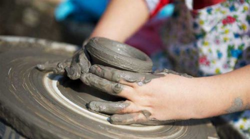 Pottery-experience-in-Tehran