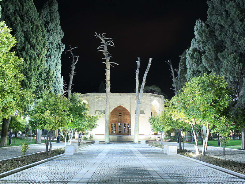 Jahannama-Garden-Shiraz