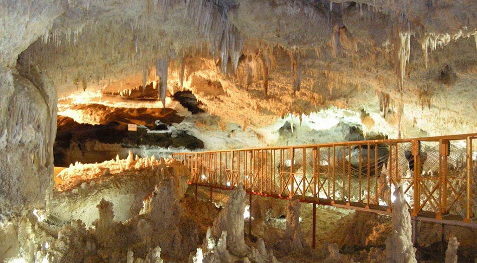 Katale-Khor-Cave-Zanjan