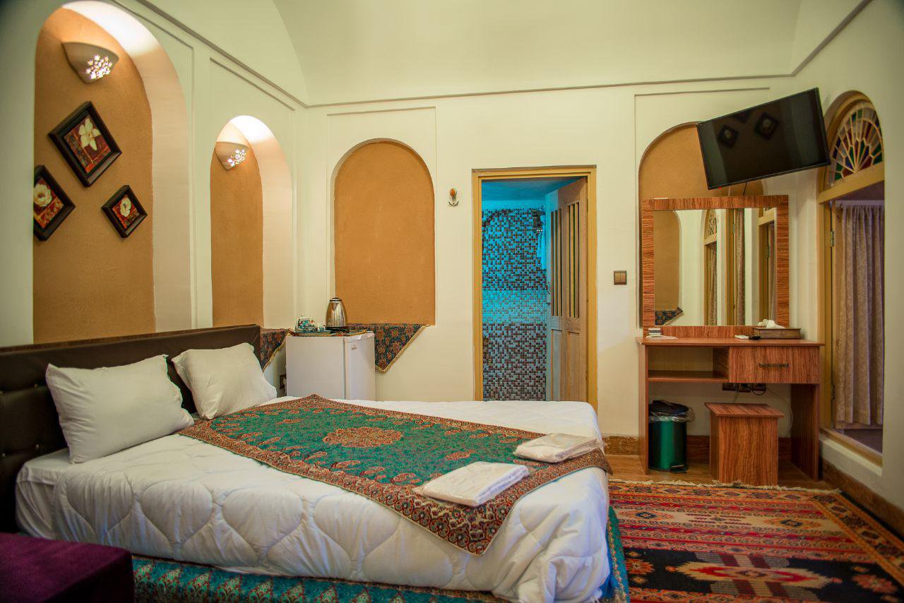 Khane Dohad Traditional Hotel