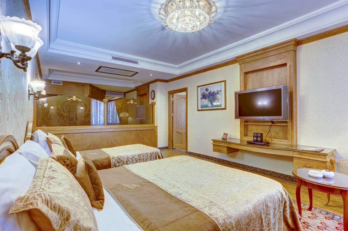 Luxurious Golden Palace (Ghasr Talaee) Intl Hotel