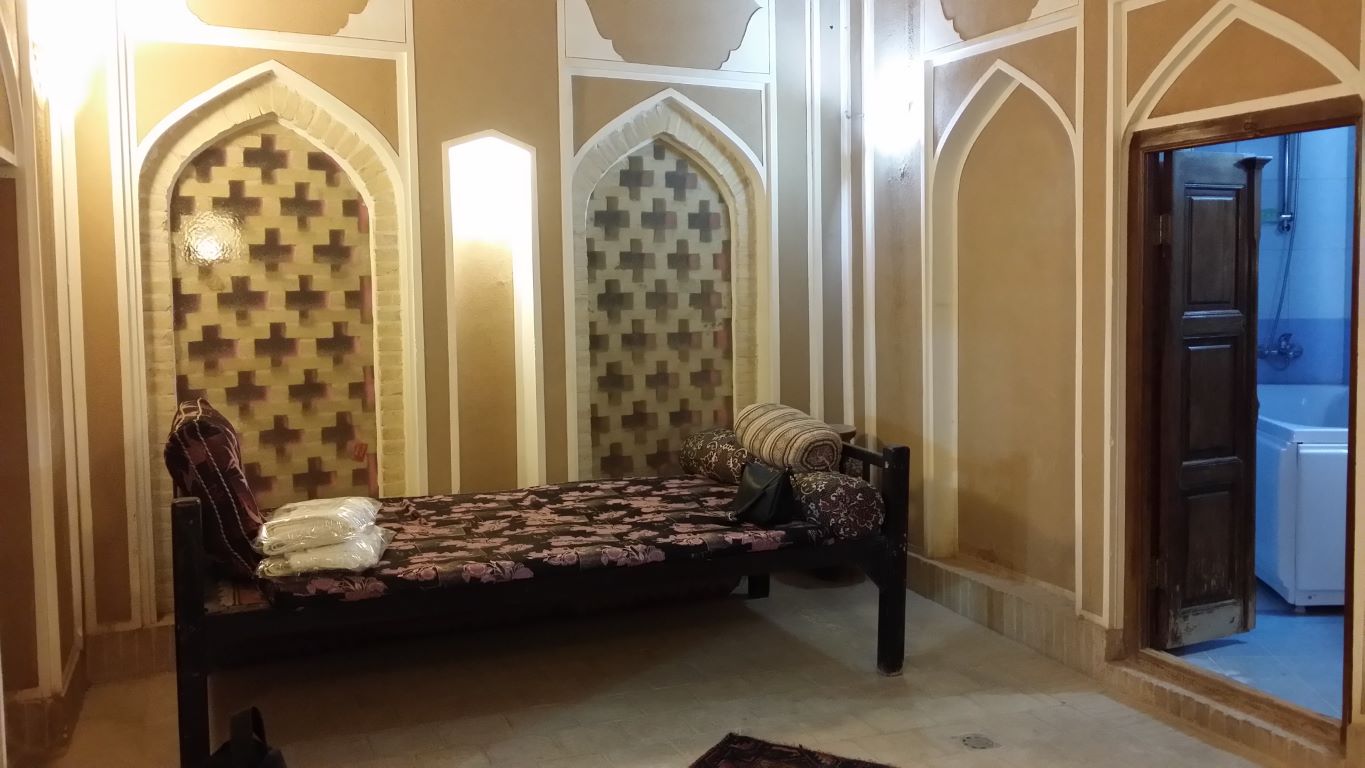 Lab-E-Khandagh Historical Hotel Yazd	