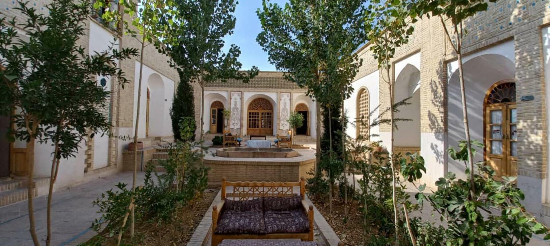 Kelias Traditional Residence Kerman