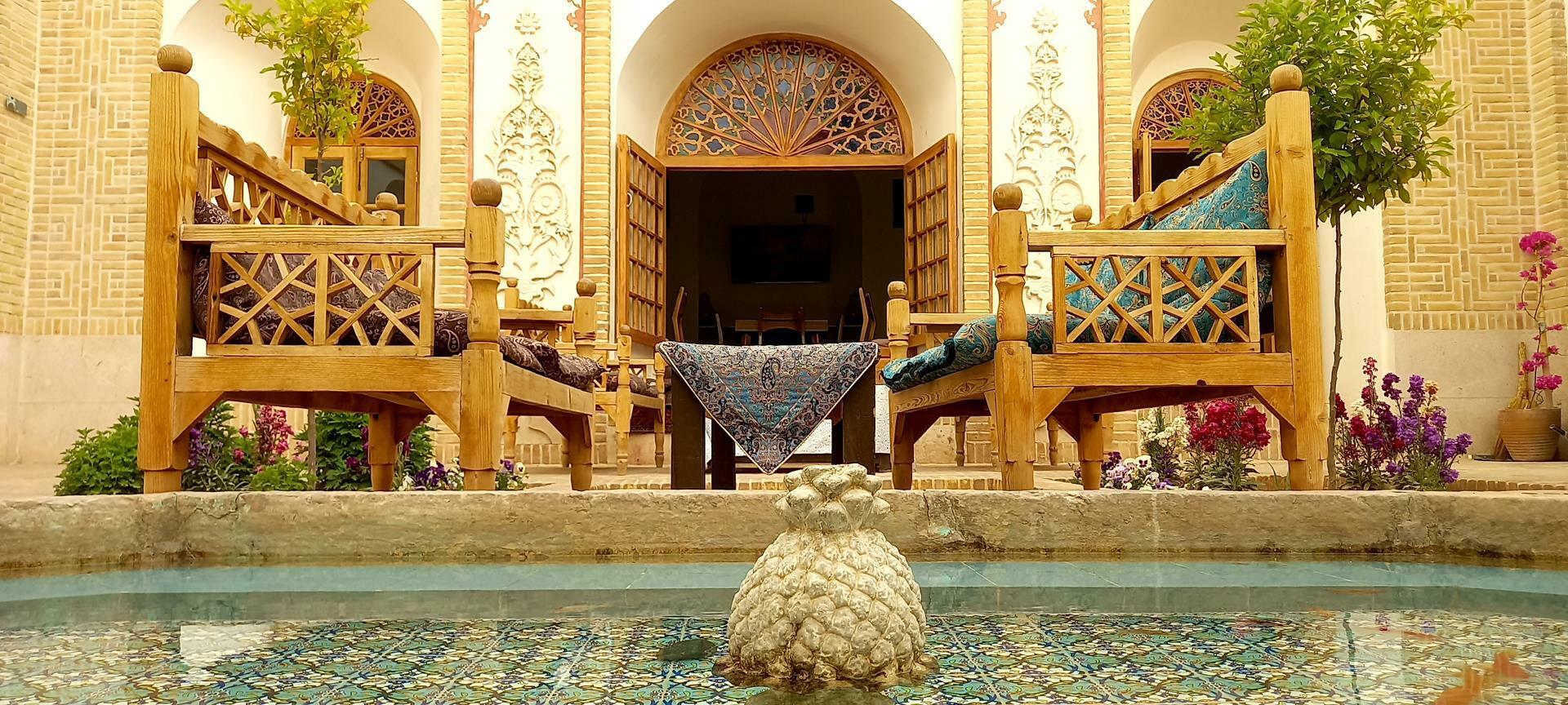 Kelias Traditional Residence Kerman