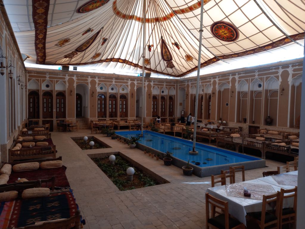 Mehr Traditional Hotel Yazd