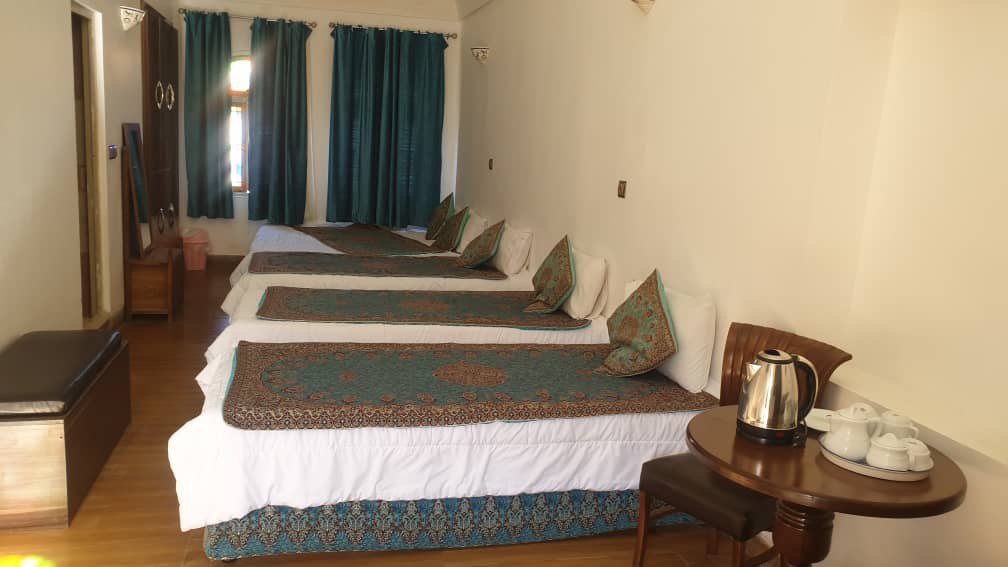 Khane Dohad Traditional Hotel