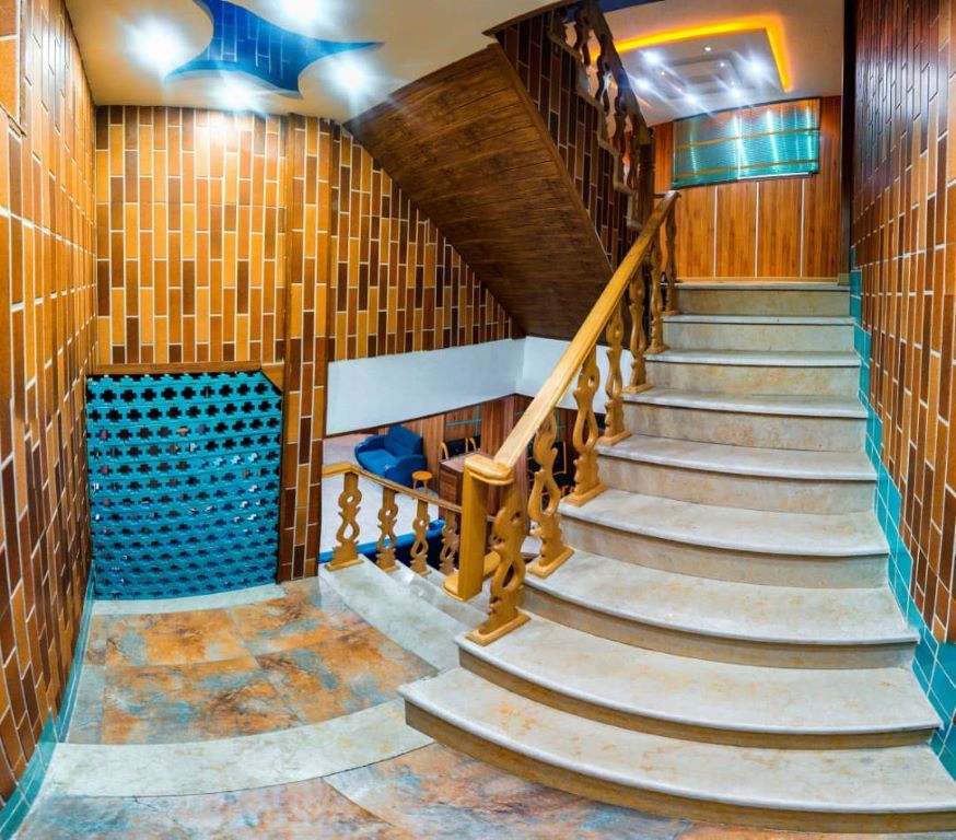 Rhyton Hotel Shiraz
