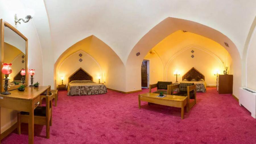 Laleh Bisotun Hotel Kermanshah		