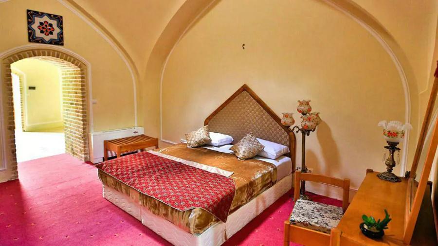 Laleh Bisotun Hotel Kermanshah		