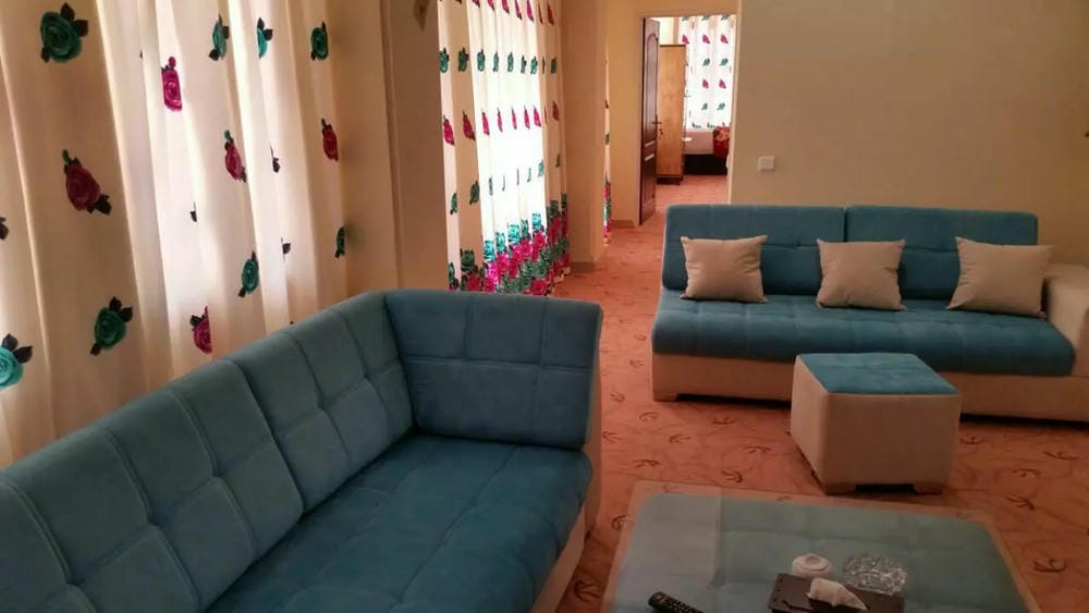 Saeb Apartment Hotel Tabriz