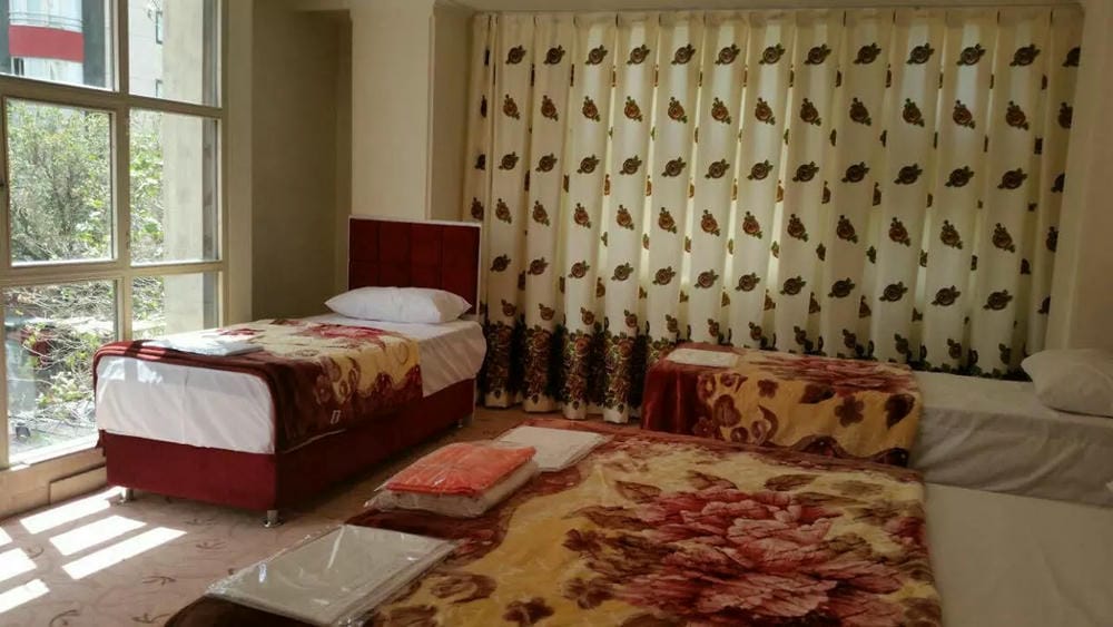 Saeb Apartment Hotel Tabriz