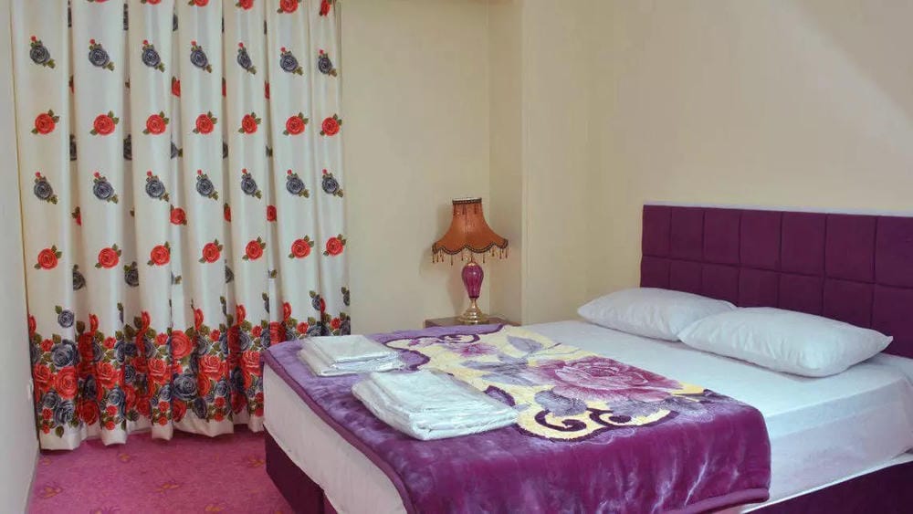 Saeb Apartment Hotel Tabriz