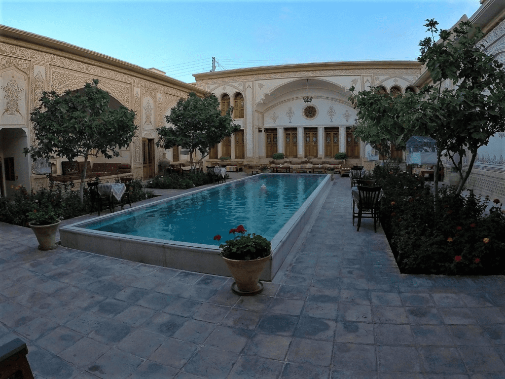 Book the Best Traditional Hotels in Kashan