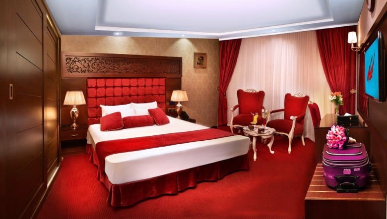 Almas Novin Hotel Rooms