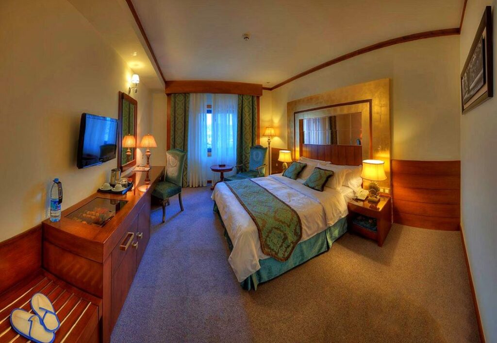 Darvishi Royal Hotel