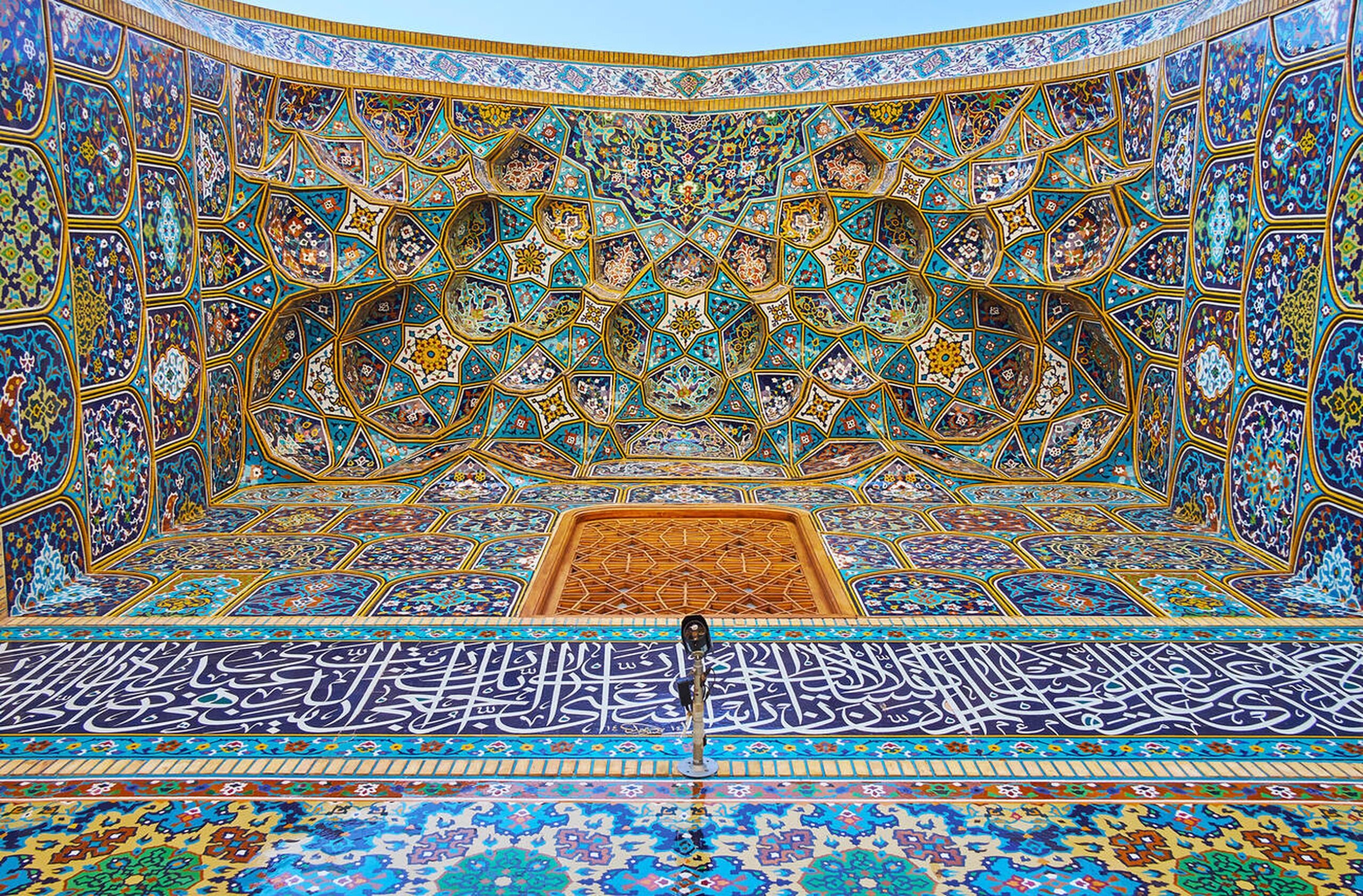 Majestic Tilework Of Malek Mansion