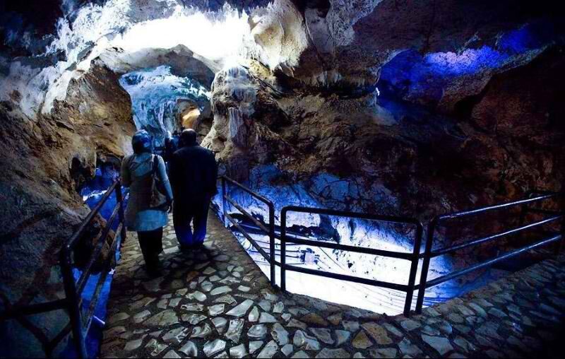 Quri Qaleh Cave A Geological Wonder