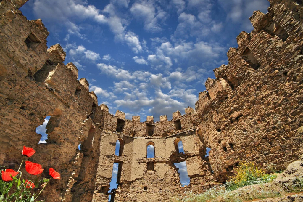 Echoes Of History At Hoşap Castle