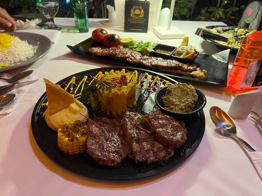 Narenjestan Restaurant