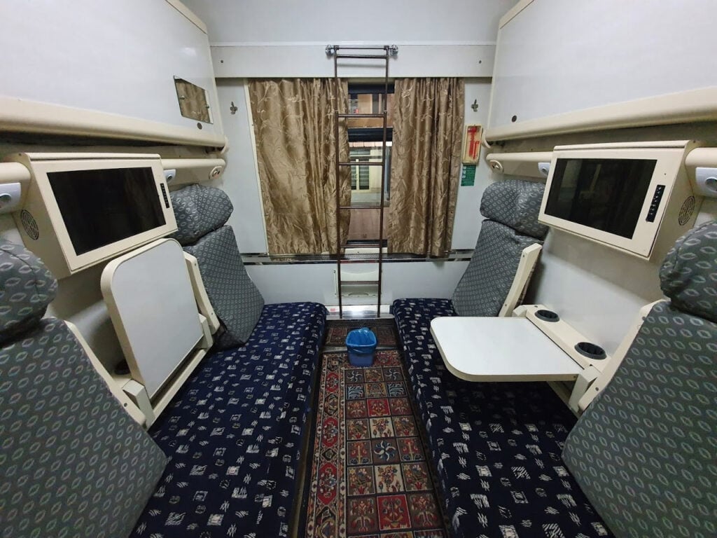 Noor Al Reza Train