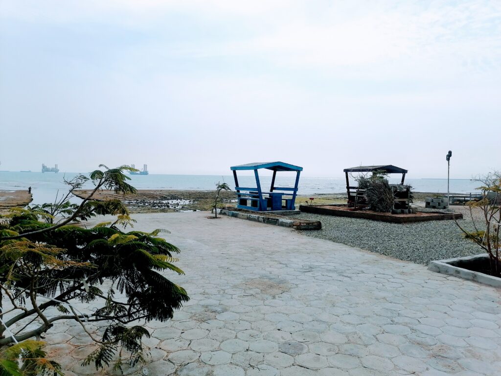 A Park In Bandar Lengeh