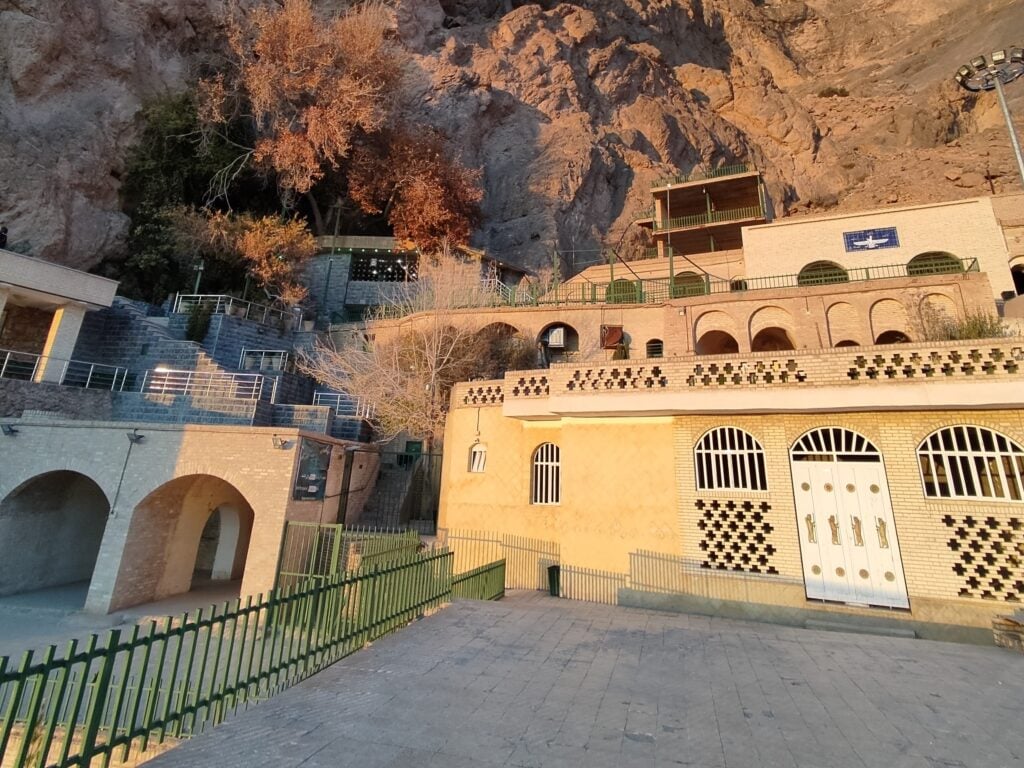 Chek Chek Pir E Sabz