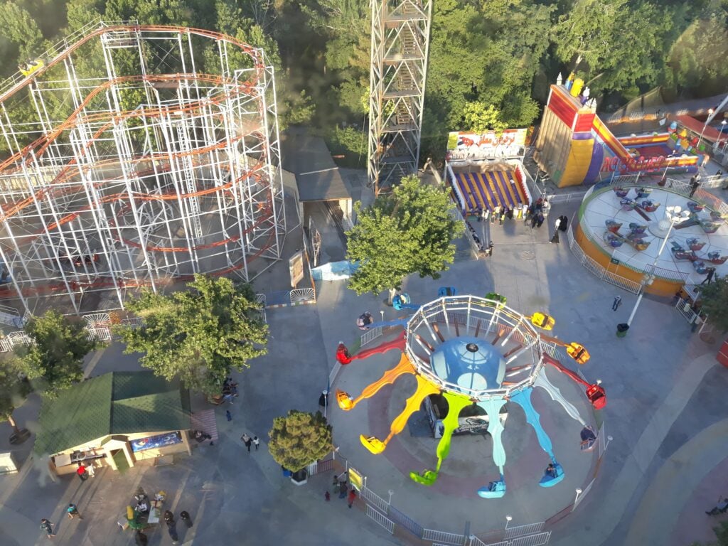 Mellat Park