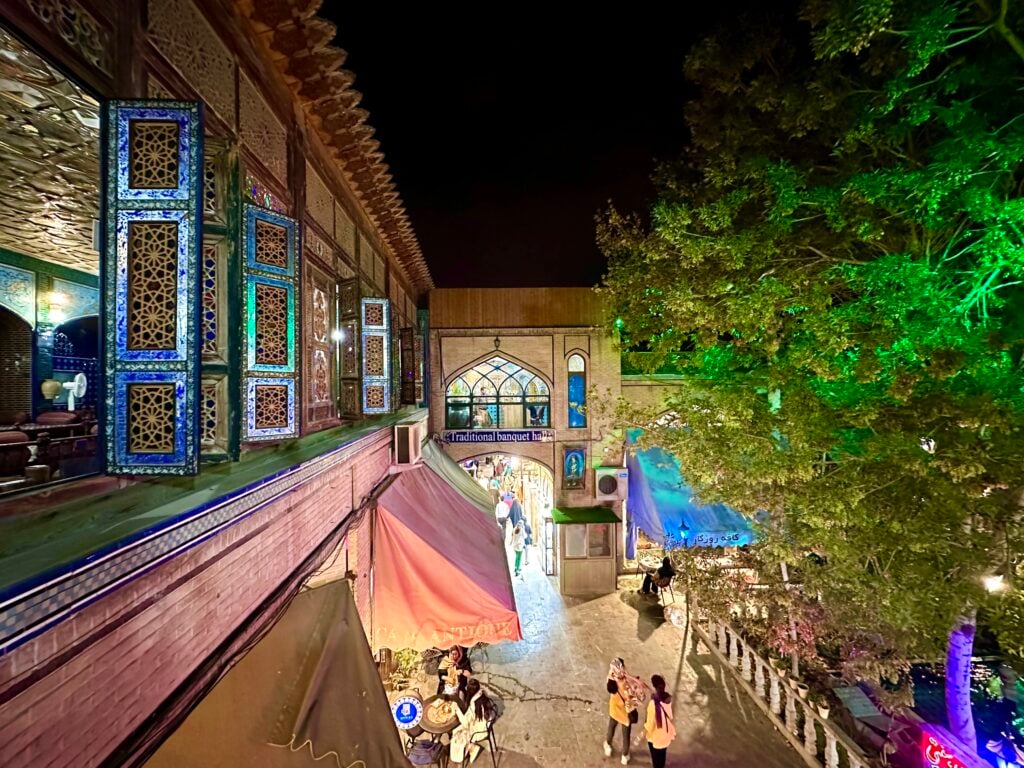 Naghsh E Jahan Restaurant
