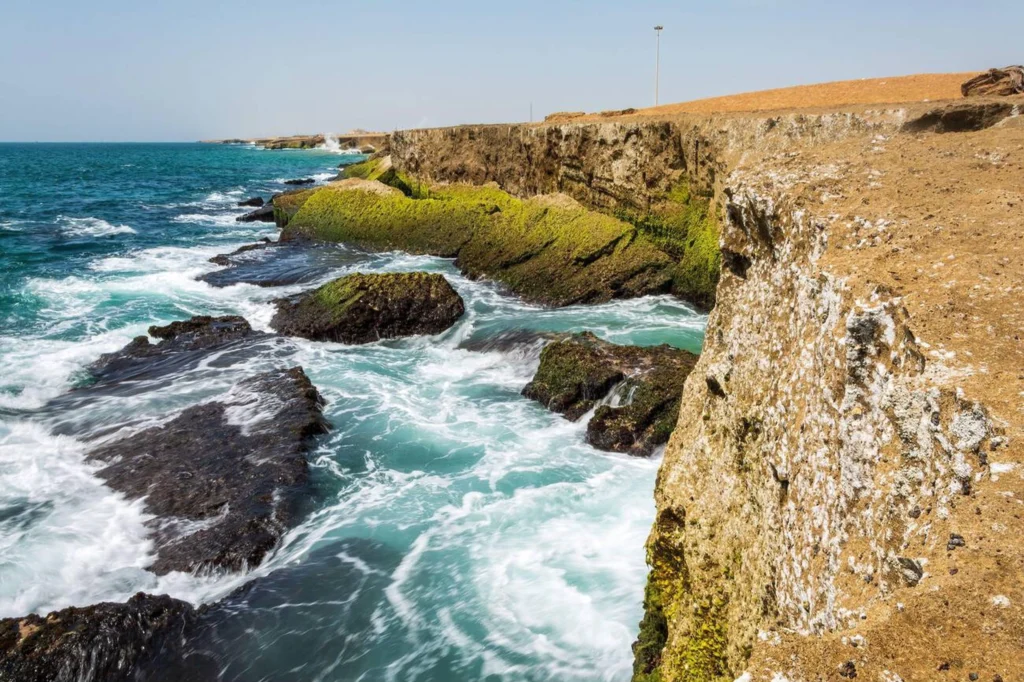 Surf And Stone, Chabahar