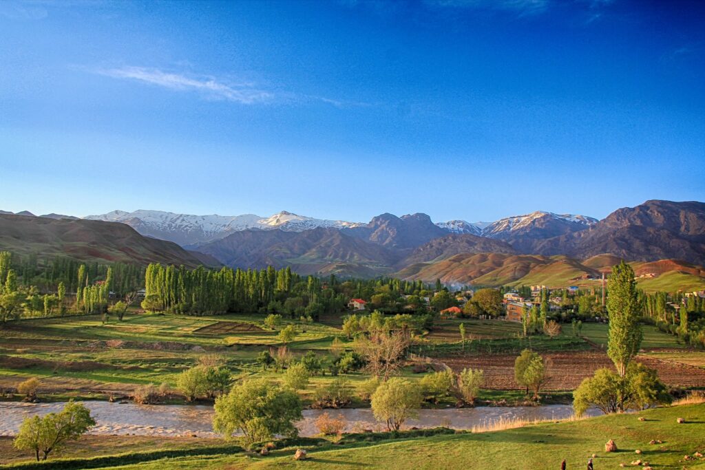 Taleghan Lake